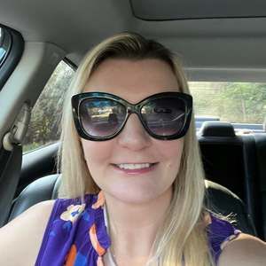 Meet your Posher, Rebecca